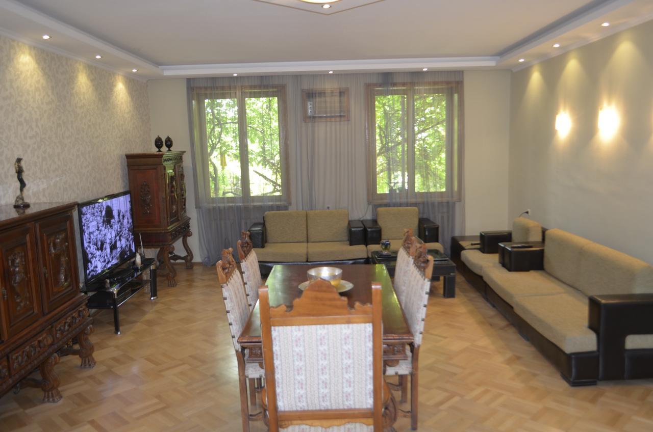 3G Residence Tbilisi Esterno foto